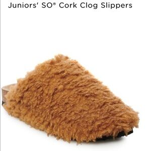 SO carmel color clog slipper NWT large. 9/10